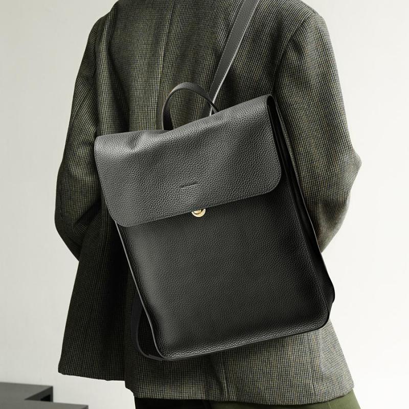 2025 Nuovo zaino in pelle di v - Fashion Backpack Women recensione e prezzo